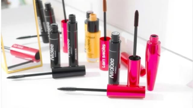 Max Factor mascara som håller länge